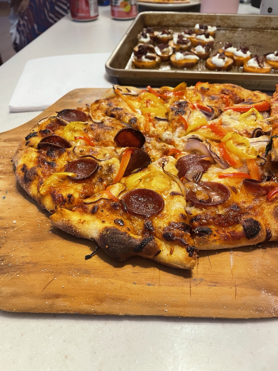 Homemade pizza made with long-fermented dough